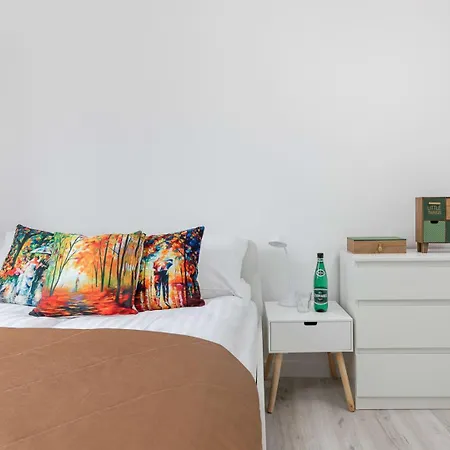Appartement Bright And Cozy Smocza By Renters *